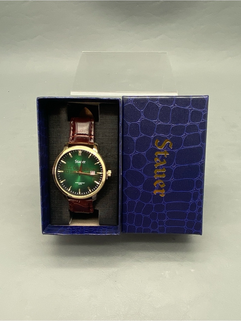 Stauer Verdant Green Display Men's Quartz Watch 53622 (3 ATM WR)
